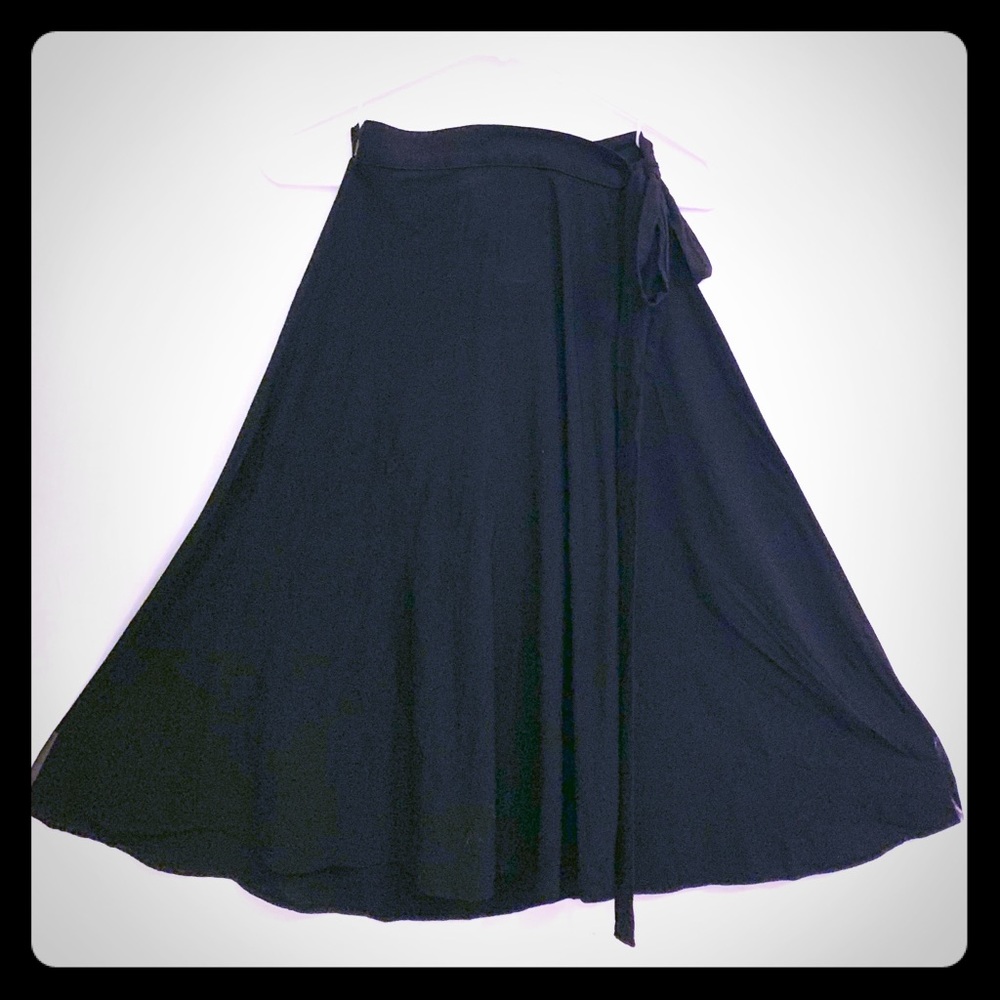 American Apparel black wrap skirt M/L